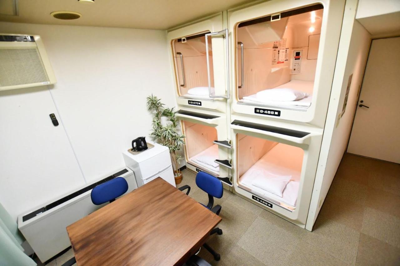 Capsule Hotel Asahi Plaza Shinsaibashi Osaka Exterior photo